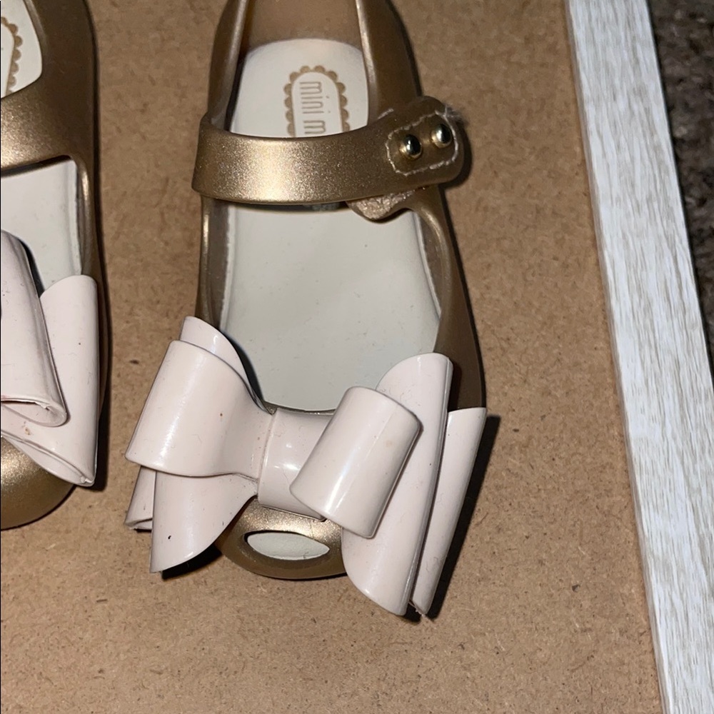 Mini Melissa Kids Shoes with Oversize Bow - Picture 3 of 6